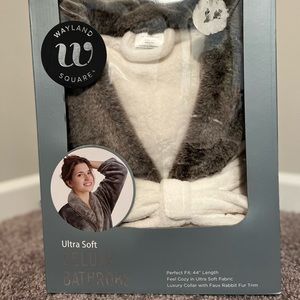 NEW Wayland Square Ultra Soft Luxury Bath Robe